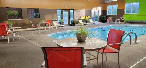 Super 8 by Wyndham Plattsburgh image 28