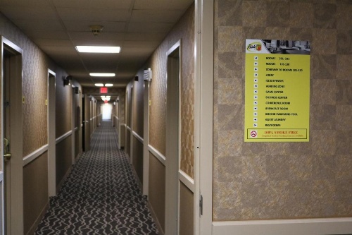 Super 8 by Wyndham Plattsburgh image 33