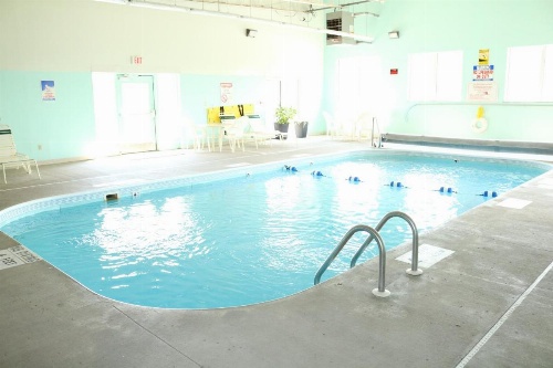 Super 8 by Wyndham Plattsburgh image 34